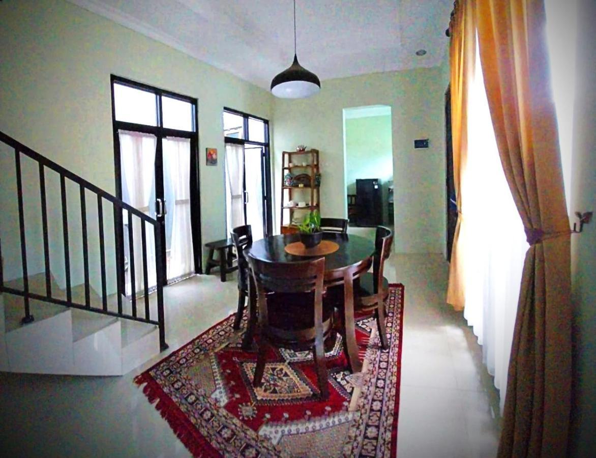 Gated 3Br Residence - 10 Mins From Malioboro Yogyakarta Exterior photo